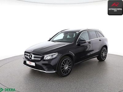 Schwarz (metallic) Gebraucht 2018 Mercedes GLC250 AMG SUV | 31.880 € (Fairer Preis)
