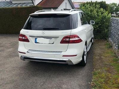 Weiß Gebraucht 2012 Mercedes ML350 SUV | 18.000 € (Fairer Preis)
