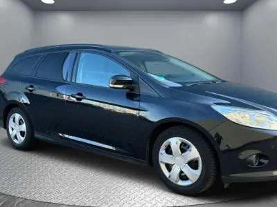 Gebraucht Ford Focus SYNC Edition 125 PS (91 kW) 2014 Schwarz Kombi