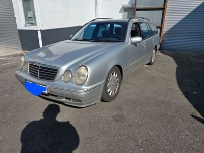 Mercedes E270
