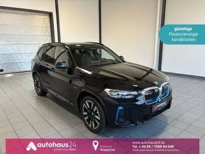Używany BMW iX3 Shadowline 210 kW (286 KM) 2023 Czarny SUV
