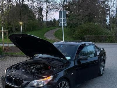 Second-hand BMW 530 218 CP (160 kW) 2005 Negru Berlinǎ