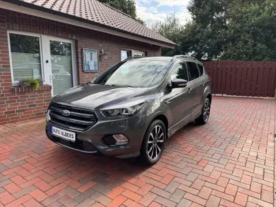 Gebraucht Ford Kuga ST-Line 150 PS (110 kW) 2019 Grau SUV