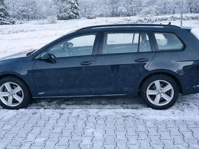 Grau Gebraucht 2015 VW Golf VII Kombi | 7.300 € (Fairer Preis)