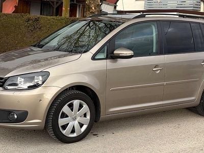 Gebraucht VW Touran Comfortline 105 PS (77 kW) 2013 Beige Van / Kleinbus