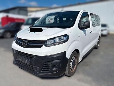 Second-hand Opel Vivaro 120 CP (88 kW) 2021 Alb Monovolum