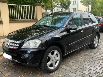 Mercedes 320