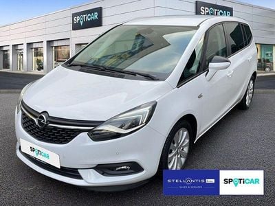 Weiß Gebraucht 2018 Opel Zafira Van / Kleinbus | 14.200 € (Guter Preis)