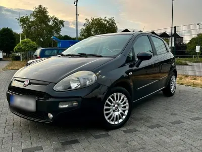 Gebraucht Fiat Punto Evo 77 PS (56 kW) 2010 Schwarz Kleinwagen