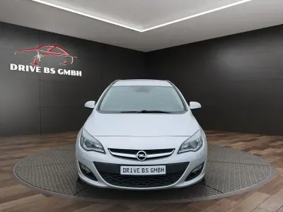 Gebraucht Opel Astra 140 PS (102 kW) 2016 Silber Kombi