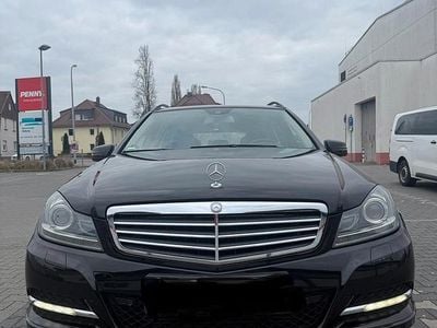 Gebraucht Mercedes C250 Avantgarde 204 PS (150 kW) 2012 Schwarz Kombi