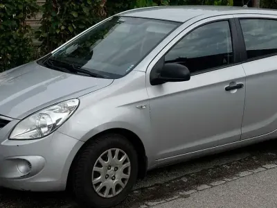 Gebraucht Hyundai i20 Classic 78 PS (57 kW) 2009 Silber Kleinwagen