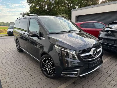 Gebraucht Mercedes V300 Avantgarde Edition 237 PS (174 kW) 2023 Grau Van / Kleinbus