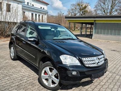 Begagnad Mercedes ML280 190 HK (139 kW) 2006 Svart SUV