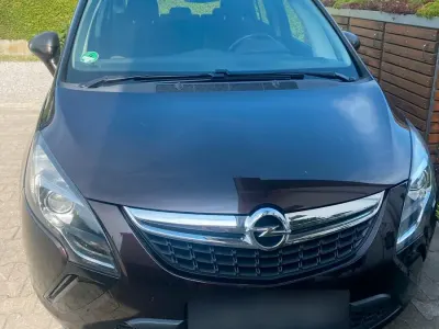 Gebraucht Opel Zafira Tourer Edition 130 PS (95 kW) 2012 Braun Van / Kleinbus