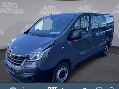 Grau Gebraucht 2021 Renault Trafic Komfort Van / Kleinbus | 21.950 € (Guter Preis)
