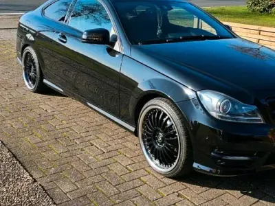 Gebraucht Mercedes C250 AMG line 204 PS (150 kW) 2013 Schwarz Coupé