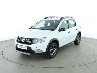Weiß Gebraucht 2018 Dacia Sandero Celebration Kleinwagen | 11.030 € (Fairer Preis)