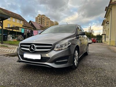 gebraucht Mercedes B180 d Style 8 fach Alu, SH, groß Display, Eu6