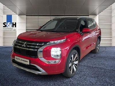 Gebraucht Mitsubishi Outlander P-HEV Top 306 PS (225 kW) 2025 Rot Limousine