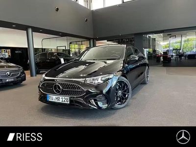 Gebraucht Mercedes CLA200 AMG 163 PS (119 kW) 2026 Unilack nachtschwarz Coupé