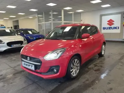 Occasion Suzuki Swift Comfort 83 ch (61 kW) 2023 Rouge Citadine