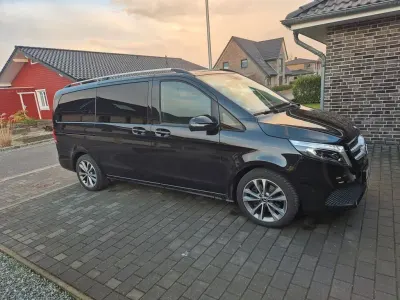 Gebraucht Mercedes V220 Edition 163 PS (119 kW) 2021 Schwarz Van / Kleinbus