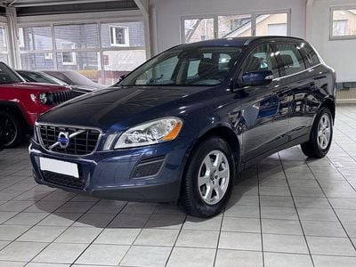 Gebraucht Volvo XC60 Momentum 163 PS (119 kW) 2012 Blau SUV