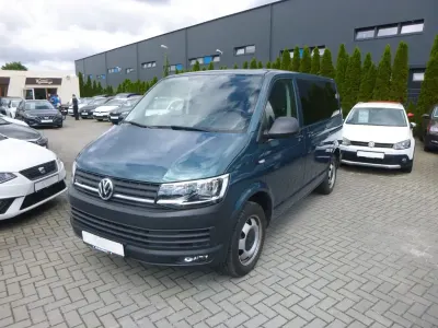 Gebraucht VW T6 199 PS (146 kW) 2019 Bambusgarden green metallic Van