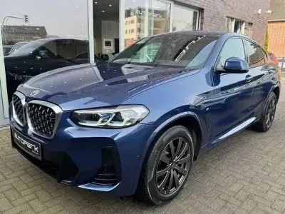Gebraucht BMW X4 M Sport 190 PS (139 kW) 2022 Blau SUV