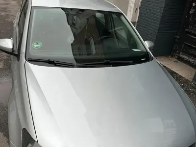 Gebraucht VW Polo 64 PS (47 kW) 2009 Grau Kleinwagen