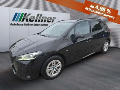 Gebraucht BMW 220 M Sport 177 PS (130 kW) 2025 Saphirschwarz Van / Kleinbus