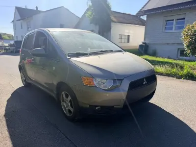 Usata Mitsubishi Colt 95 CV (69 kW) 2010 Grigio Utilitaria