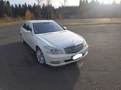 Weiß Gebraucht 2009 Mercedes S400 Limousine | 20.400 € (Teuer)