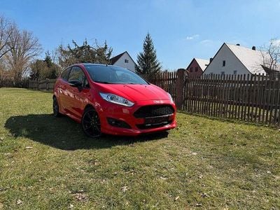 Gebraucht Ford Fiesta ST-Line 140 PS (102 kW) 2016 Rot Kleinwagen