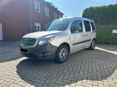 Mercedes Citan 109