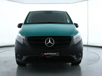 Gebraucht Mercedes Vito 136 PS (100 kW) 2023 Grün Van