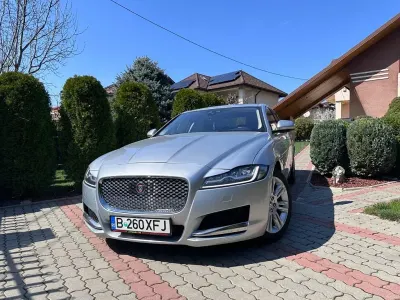 Occasion Jaguar XF Portfolio 179 PK (131 kW) 2017 Zilver Sedan