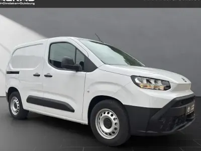 Nowe Toyota Proace City City 100 kW (136 KM) 2025 Biały Minivan