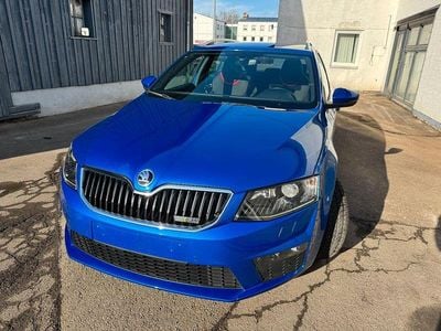 Blau Gebraucht 2017 Skoda Octavia RS Kombi | 16.499 € (Fairer Preis)
