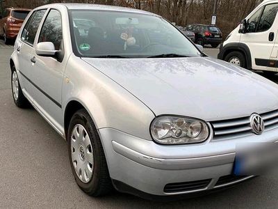 Gebraucht VW Golf IV 116 PS (85 kW) 1999 Silber Kleinwagen