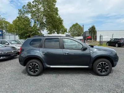 Gebraucht Dacia Duster Black Shadow 125 PS (91 kW) 2017 Schwarz SUV
