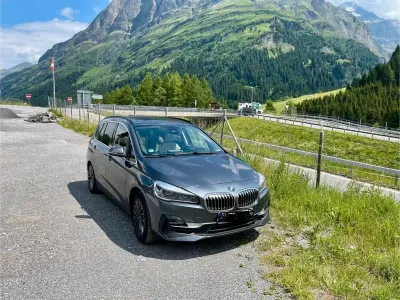 Gebraucht BMW 218 Gran Tourer Luxury Line 150 PS (110 kW) 2018 Grau Van / Kleinbus