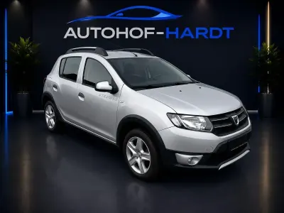 Gebraucht Dacia Sandero Prestige 90 PS (66 kW) 2014 Grau Limousine