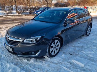 Grau Gebraucht 2015 Opel Insignia Sport Kombi | 6.250 € (Guter Preis)