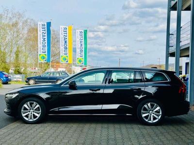 gebraucht Volvo V60 Momentum Pro LED Navi Leder