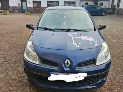 Używany Renault Clio III 75 KM (55 kW) 2005 Niebieski Hatchback