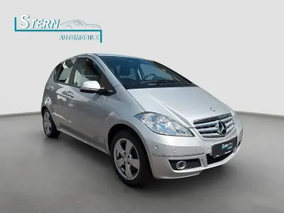 Gebraucht Mercedes A180 116 PS (85 kW) 2010 Silber Limousine