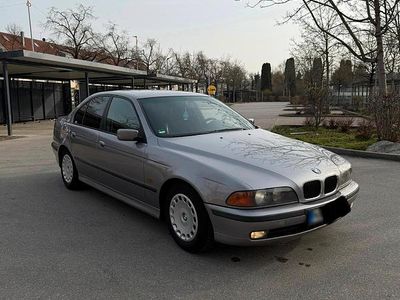 Gebraucht BMW 523 170 PS (125 kW) 1997 Grau Limousine