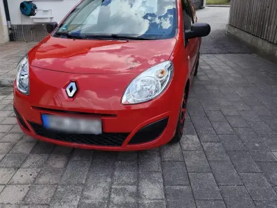 Gebraucht Renault Twingo 60 PS (44 kW) 2011 Rot Kleinwagen